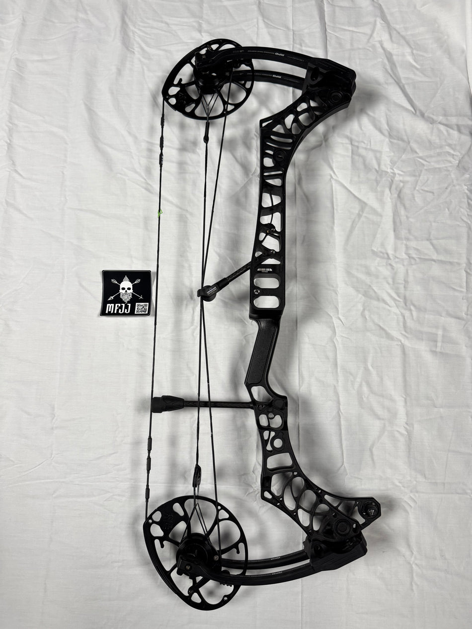 MATHEWS PHASE 4 29 - RH/BLACK/75 - MP4RH29B75 - 1 - USED BOW!!!!