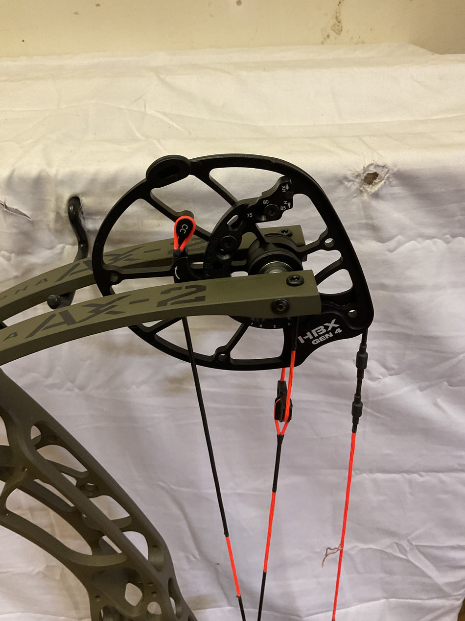 HOYT AX-2 32 - LH/WILDERNESS/60-70# - HAX32LHW70 - 7 - USED BOW!!!