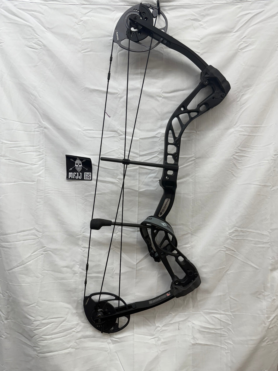 DIAMOND EDGE 320 RH/BLACK/70# - DIE320RHB70 - 1 - USED BOW!!!!!