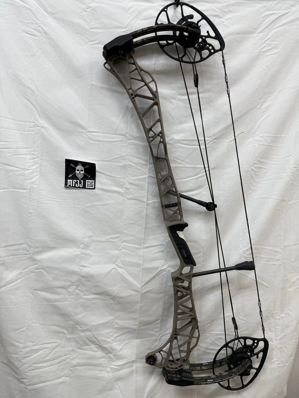 MATHEWS LIFT 33 RH/EARTH-BOTTOMLAND/55-80# - ML33EBTM5580- 5 - USED BOW!!!