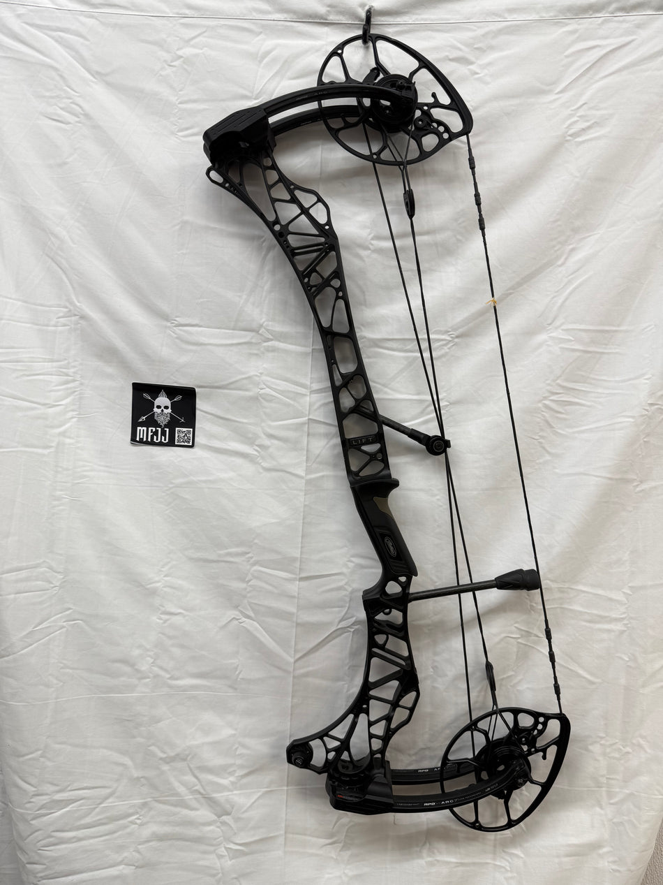 MATHEWS LIFT X 29.5 - RH/BLACK/55-80 -  MLX29.5RHB5580 - 2 - USED BOW!!!