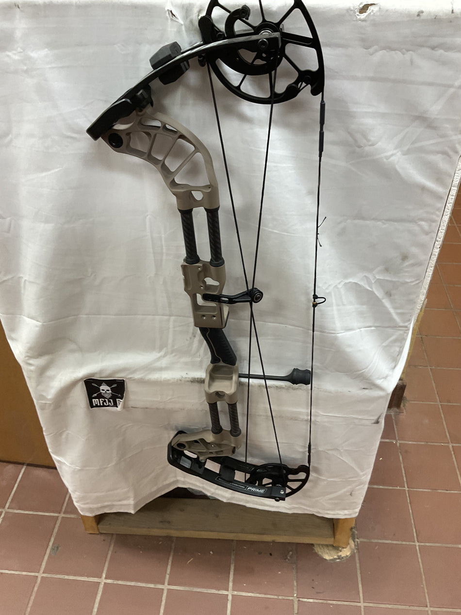 PRIME Divide 33 - LH/Tan-Black/70 - PRMDVDE33LHTB70- 1 - USED BOW!!!
