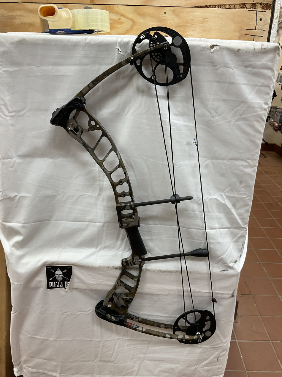 MISSION SWITCH - LH/Bottomland/70 - #MSRHBTM70 - 4 - USED BOW!!!