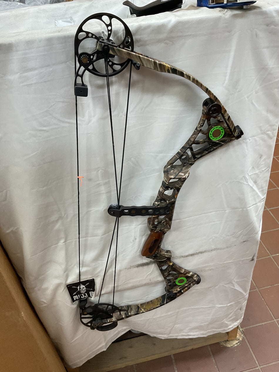 MATHEWS DXT - RH/LOST/60# - #MDXTRHLC2760 - 5 - USED BOW!!!!