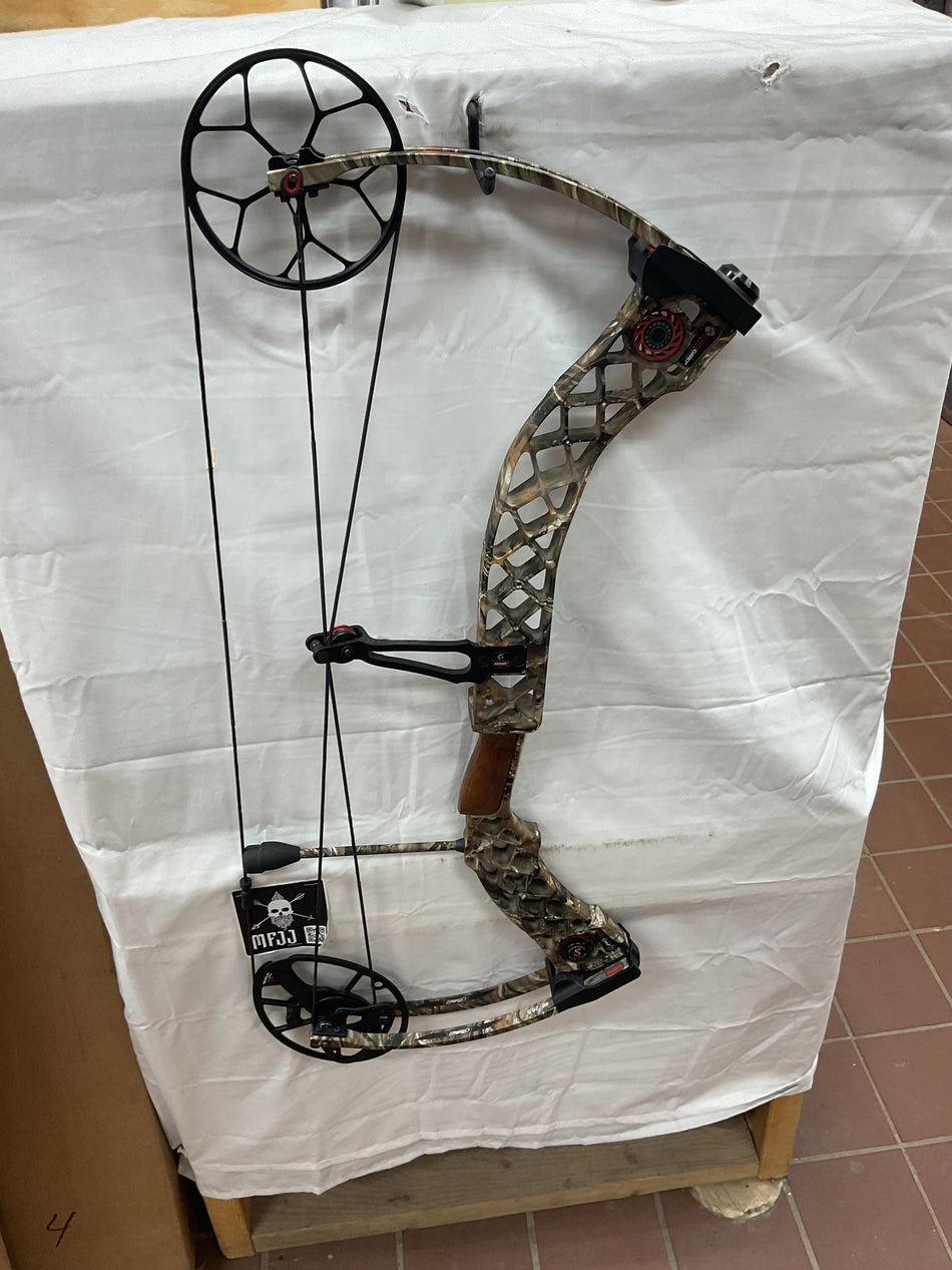 MATHEWS CREED XS - RH/LOST/60# - #MCXSRH28.560 - 4 - USED BOW!!!!
