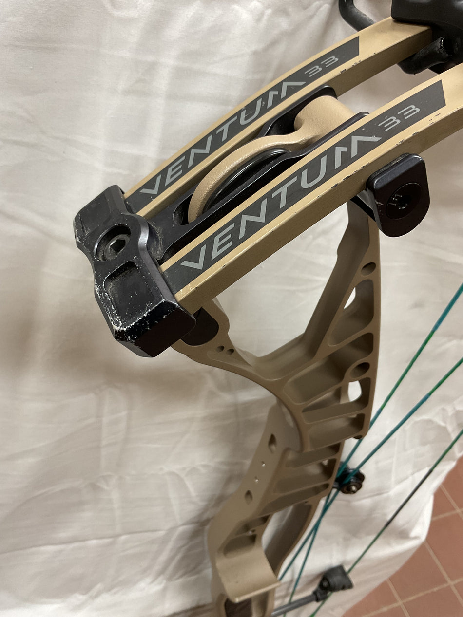 HOYT VENTUM PRO 33 - RH/BUCKSKIN/80 - HVP33RHB80 - 12 - USED BOW!!