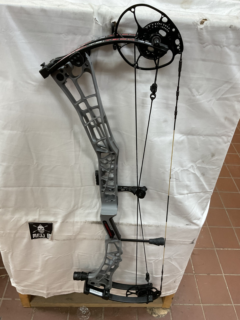 DARTON Tri-Tech 35 - RH/Stone Gray/70 - #DTT35RHSG70 - 5 -USED BOW!!!