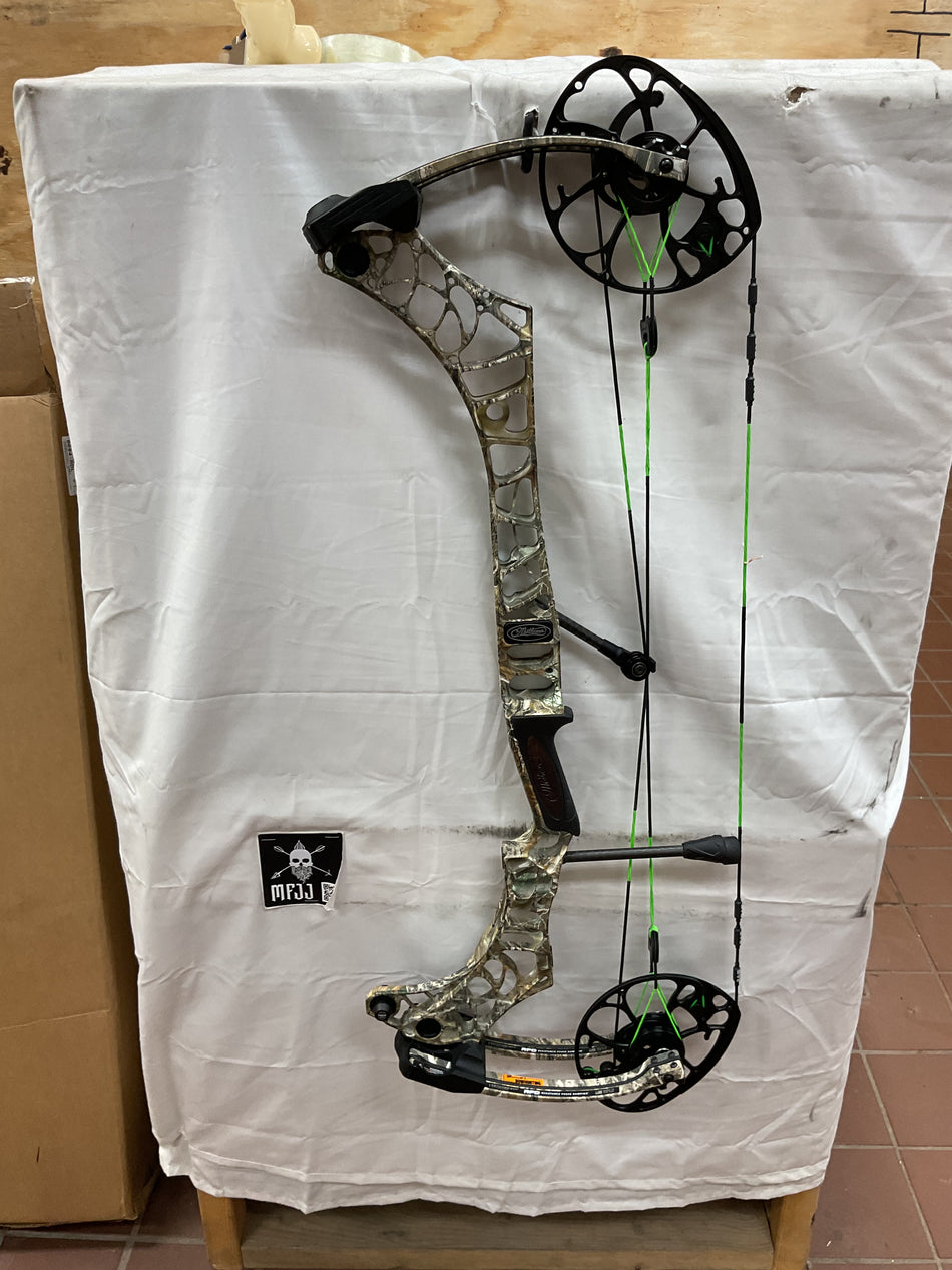 MATHEWS PHASE 4 29 - RH/Realtree/75 - MP4RH29RT75 - 11 - USED BOW!!!