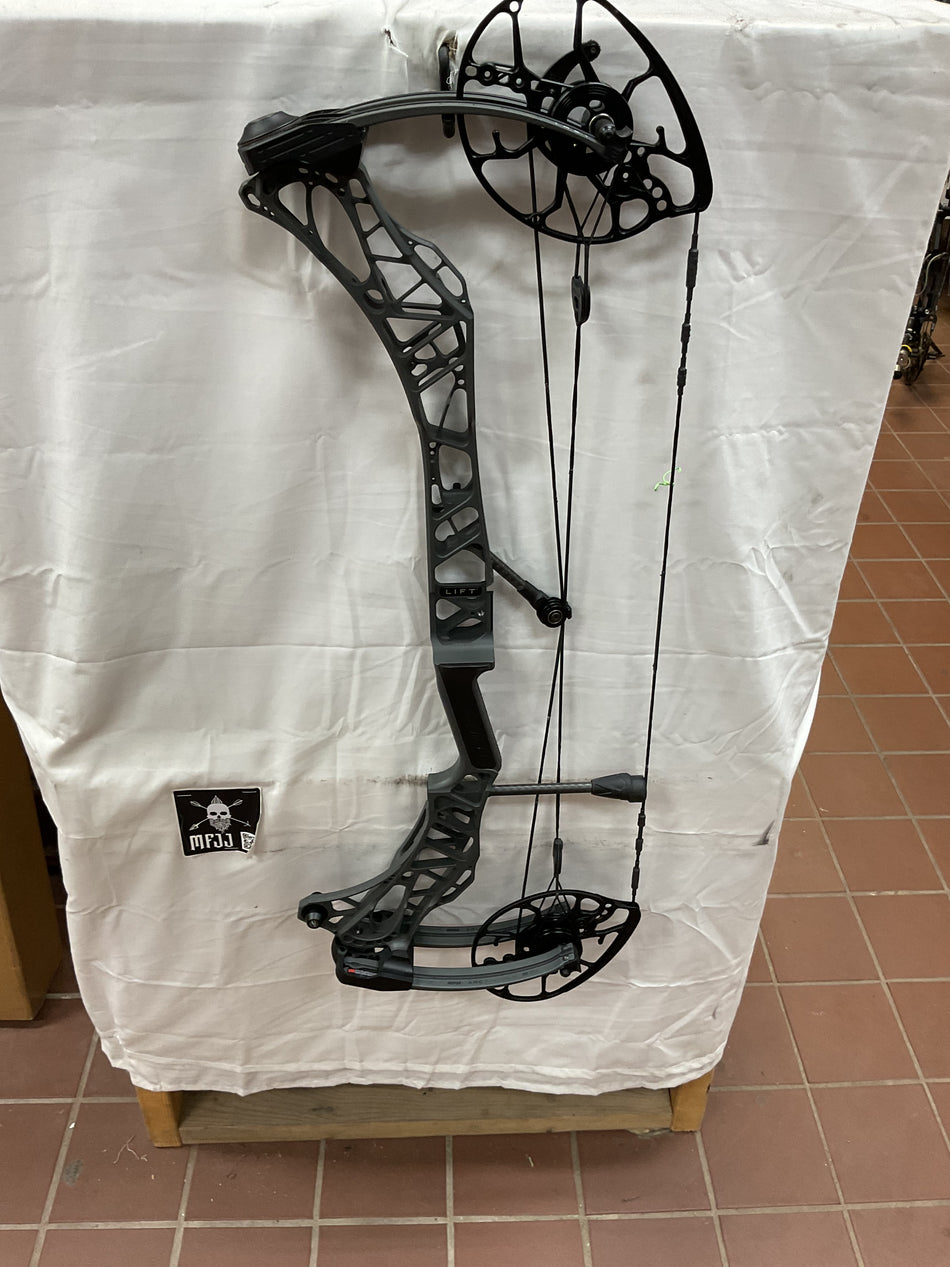 MATHEWS LIFT RS (Light Limb)- RH/SHALE/41-60# - MLRSRHSHL80 - 18 - USED BOW!!!!!
