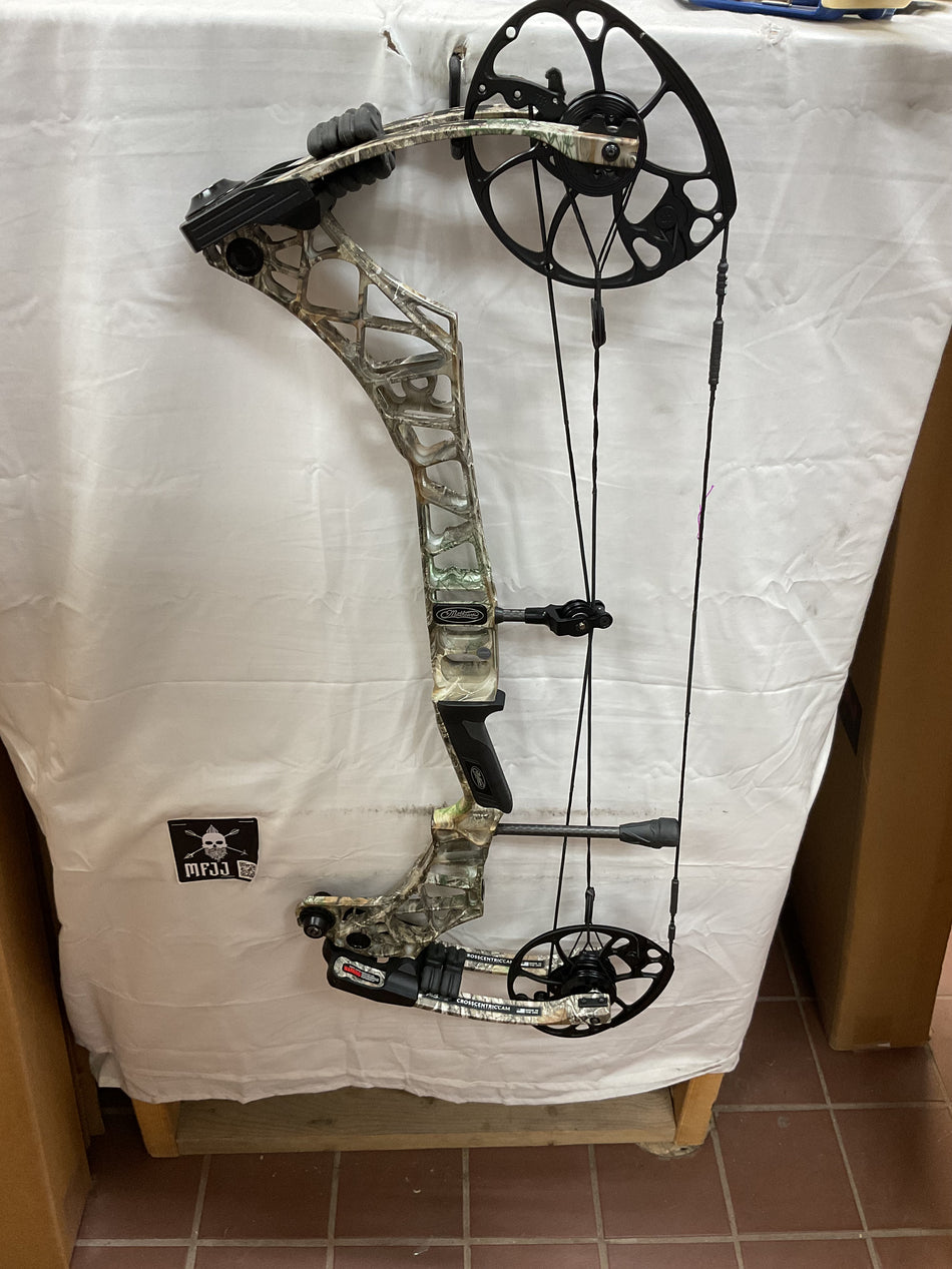 MATHEWS VXR 28 - RH/Realtree/75 - MVXR28RHRT75 - 15 - USED BOW!!!