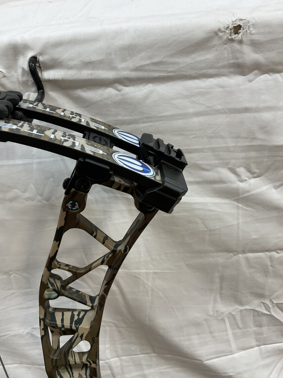 ELITE EXALT 35 - RH/BOTTOMLAND-BLACK/60 - EE35RHBTM60-7- USED BOW!!!!!!