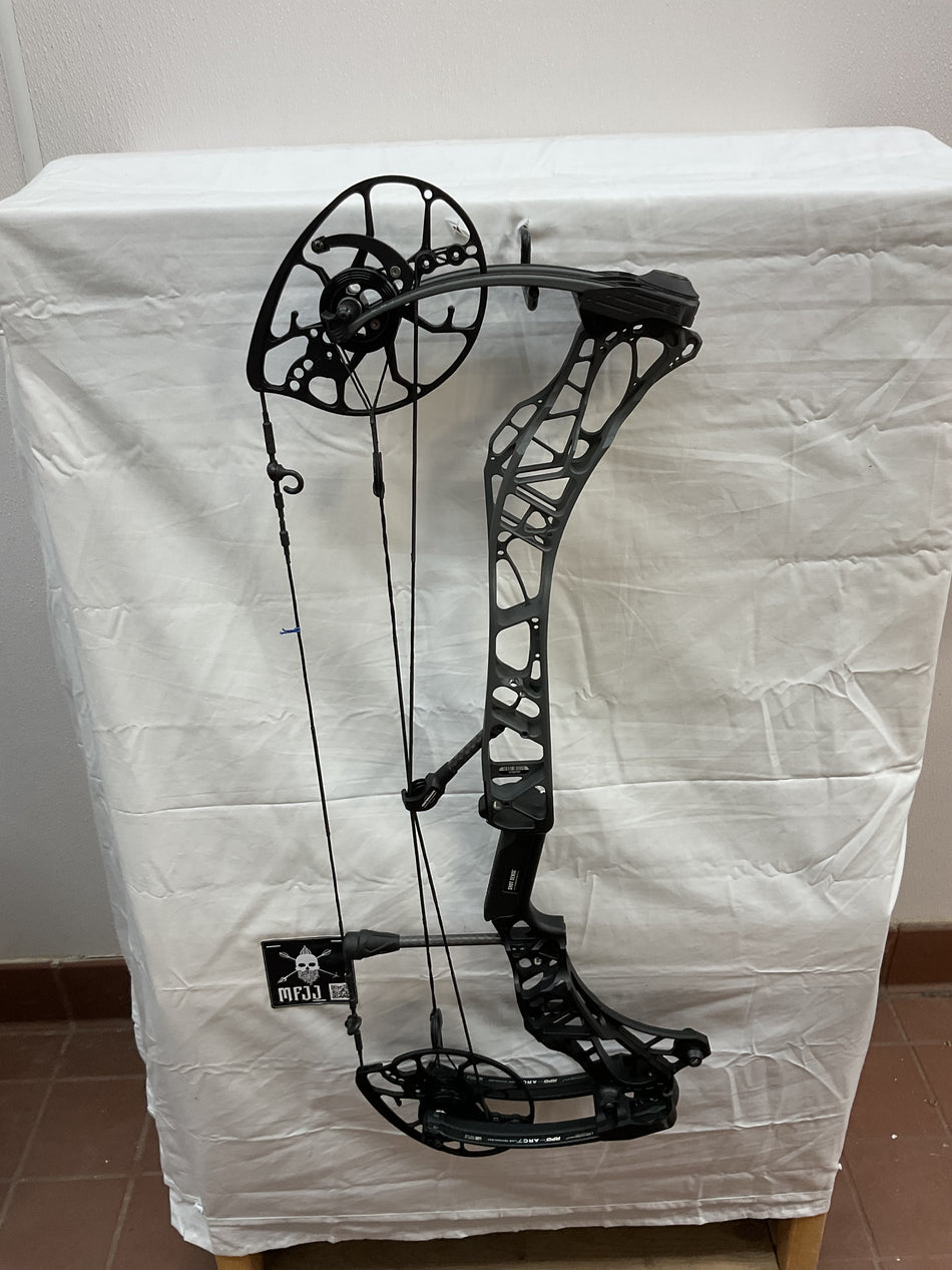 MATHEWS LIFT RS - RH/SHALE-BLACK FADE/55-80# - MLRSRHSBF80-4 - USED BOW!!!!