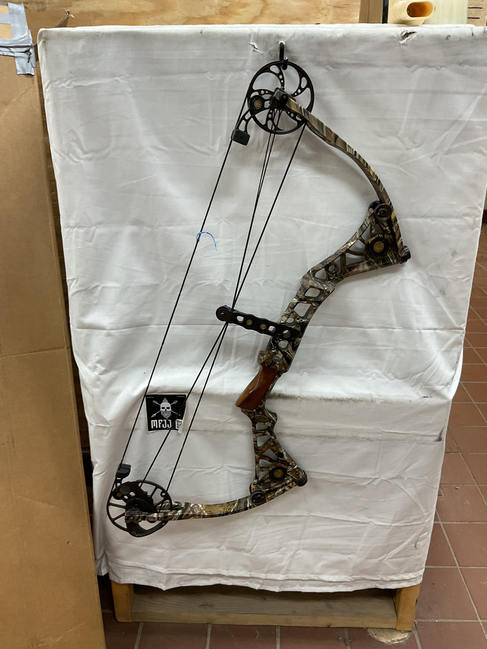 MATHEWS DXT - RH/LOST/70# - #MDXTRHL3070 - 4 - USED BOW!!!!