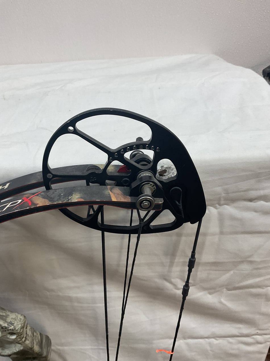 BOWTECH INVASION CPX RH/MOSSYO OAK TREESTAND/70 - #BICPXRHMO70 - USED BOW!!!!