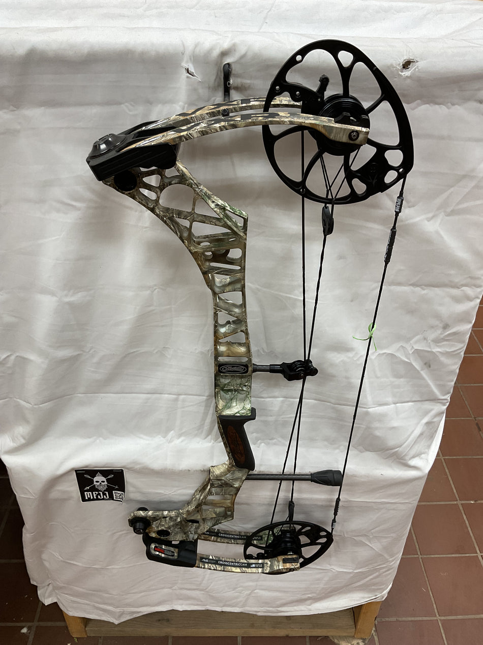 MATHEWS VXR 28 - RH/REALTREE/75 - MVXR28RHRT75 - 12 - USED BOW!!!