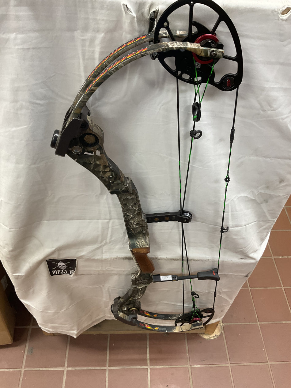 Mathews Monster/Realtree/RH-MMRHRT70-PodiumOutlet-49