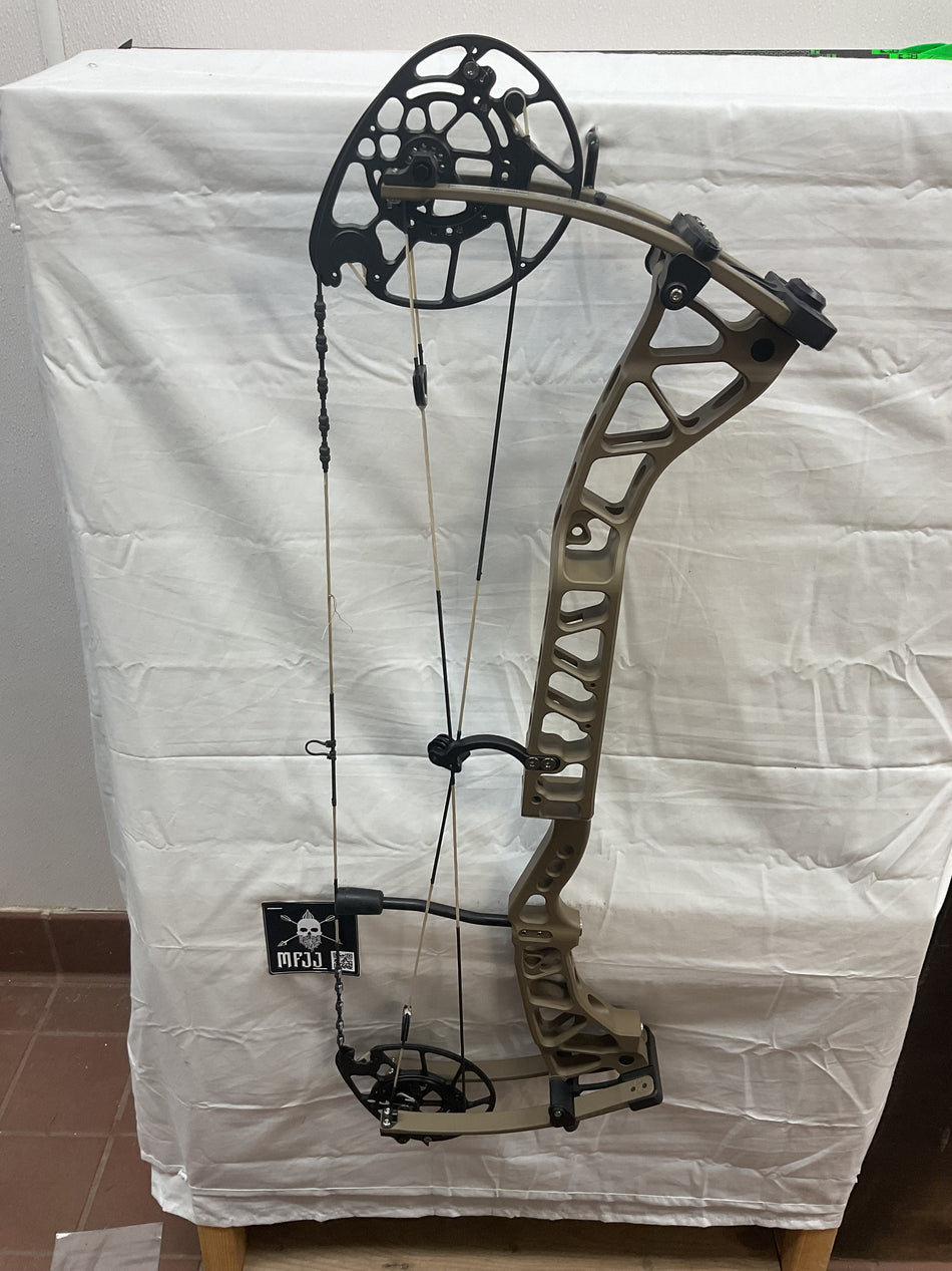 TRUTH 31 MG - RH/SAND/60-70# - #T31MGRHS6070- 1 - USED BOW!