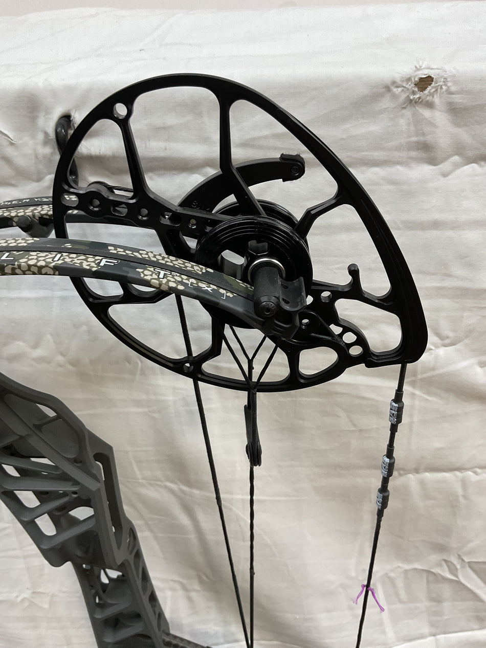 MATHEWS LIFT X 29.5 - RH/SHALE-VERDE/55-80 -  MLX29RHSHKV5580 - 26 - USED BOW!