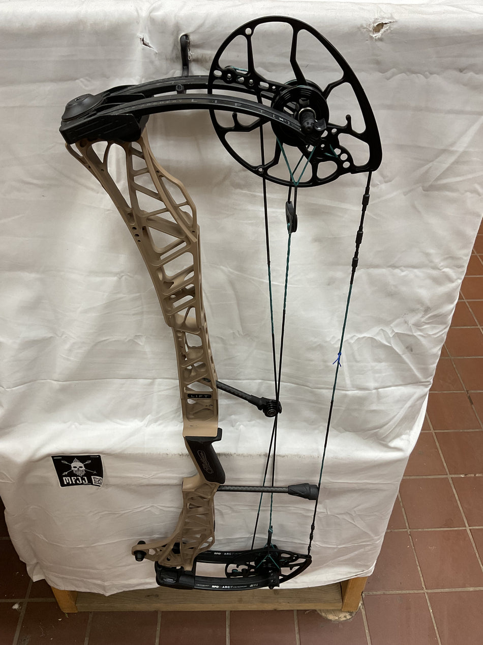MATHEWS LIFT X 33  - RH/EARTH/55-80# - #MLX33RHE5580 - 55 - USED BOW!!