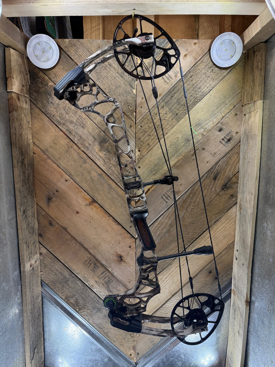 MATHEWS TRIAX LOST - RH/LOST XD/60# - MTLXD60-1 - USED BOW!!!