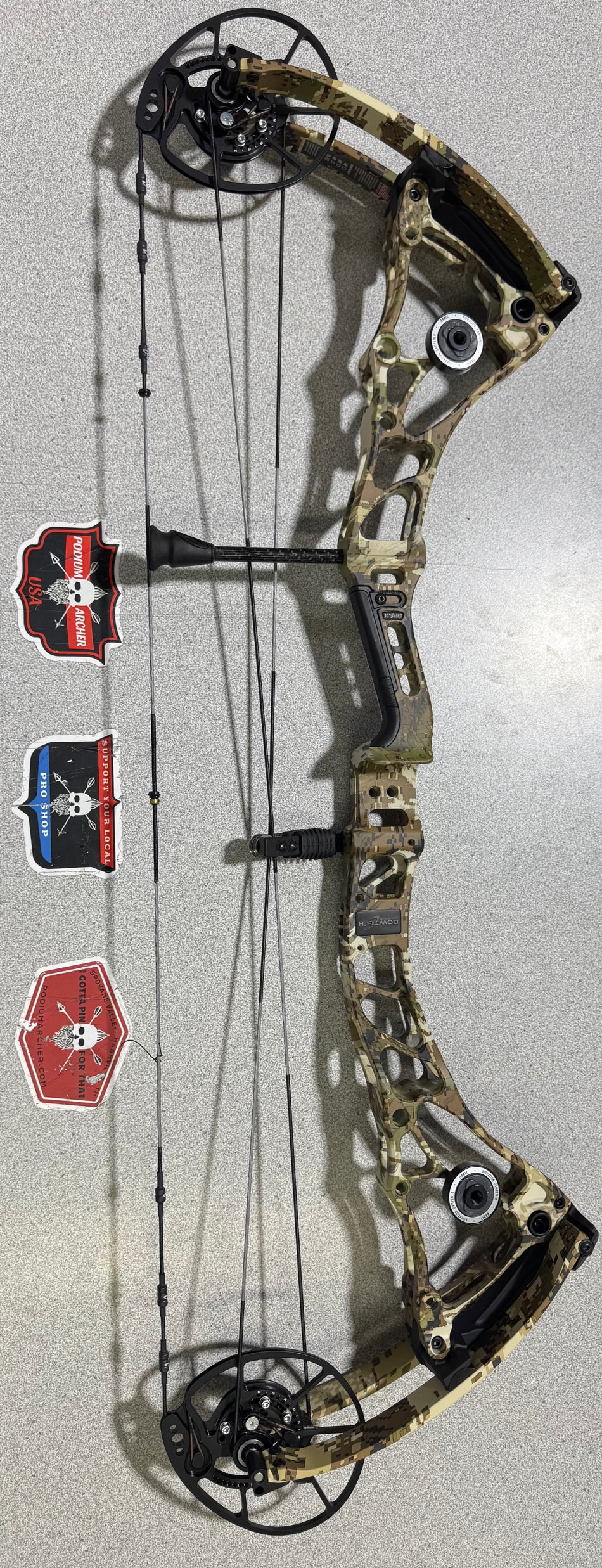 BOWTECH CORE SR - RH/SUBALPINE/70 -2582- USED BOW