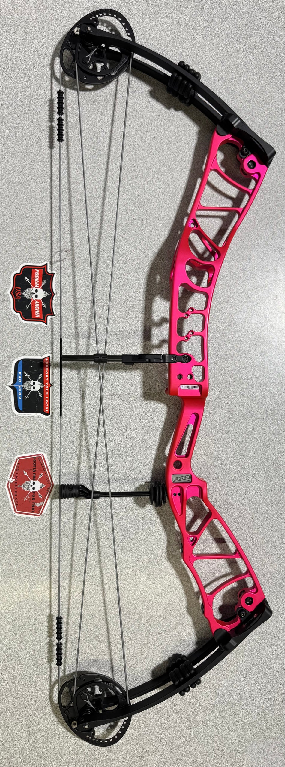 ELITE ECHELON 39- RH/PINK/55 -5533- USED BOW