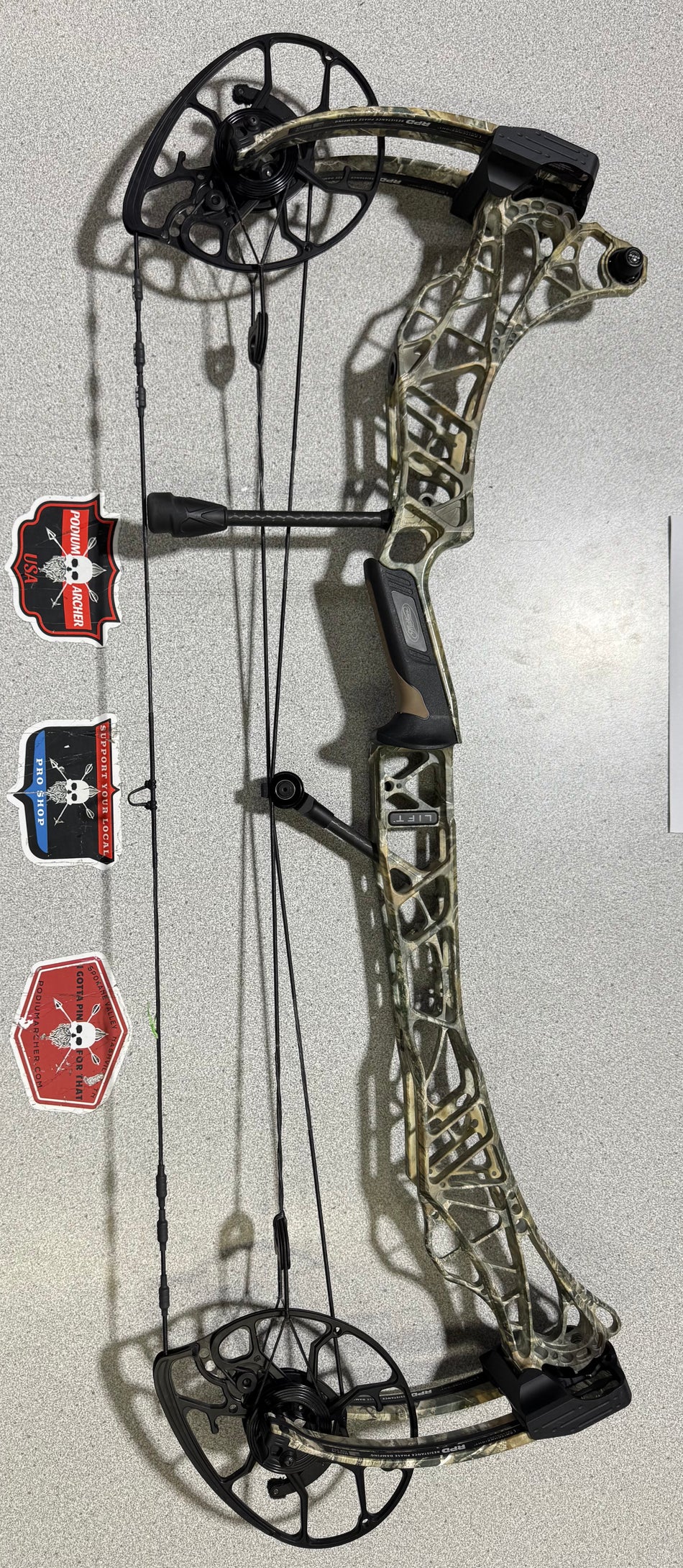 MATHEWS LIFT 29.5 - RH/REALTREE/80 -8025- USED BOW