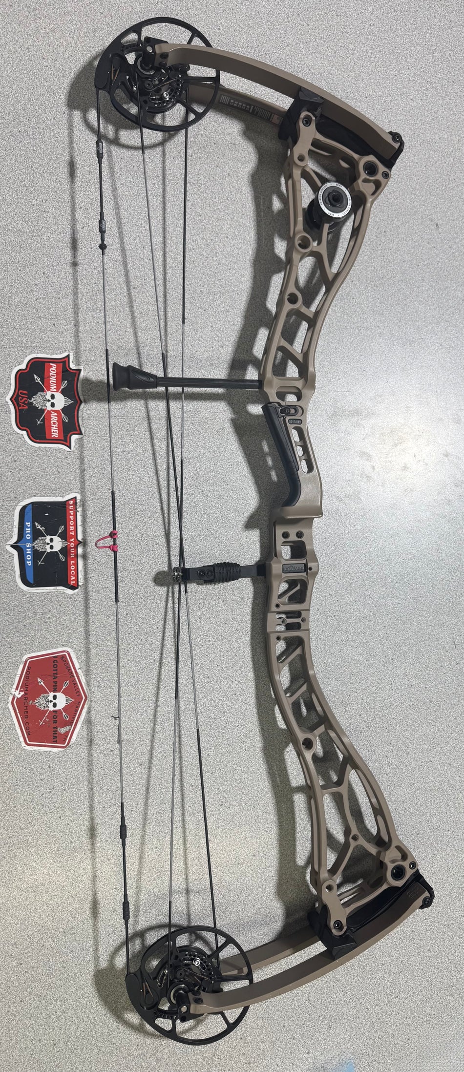 BOWTECH PROVEN 34 - RH/SANDSTONE/70 -2487- USED BOW