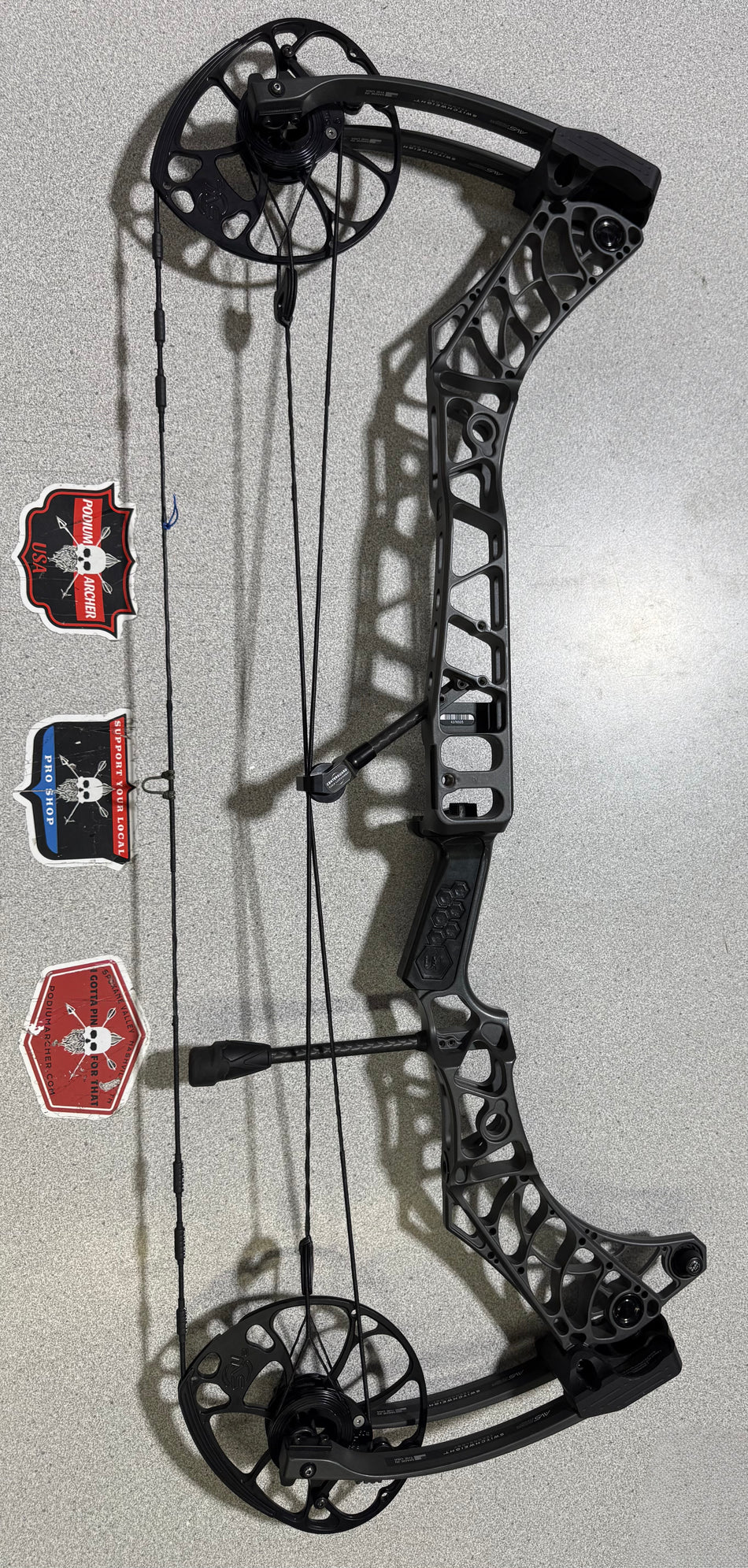 MATHEWS V3 31 - RH/GRAY/75 -6505- USED BOW