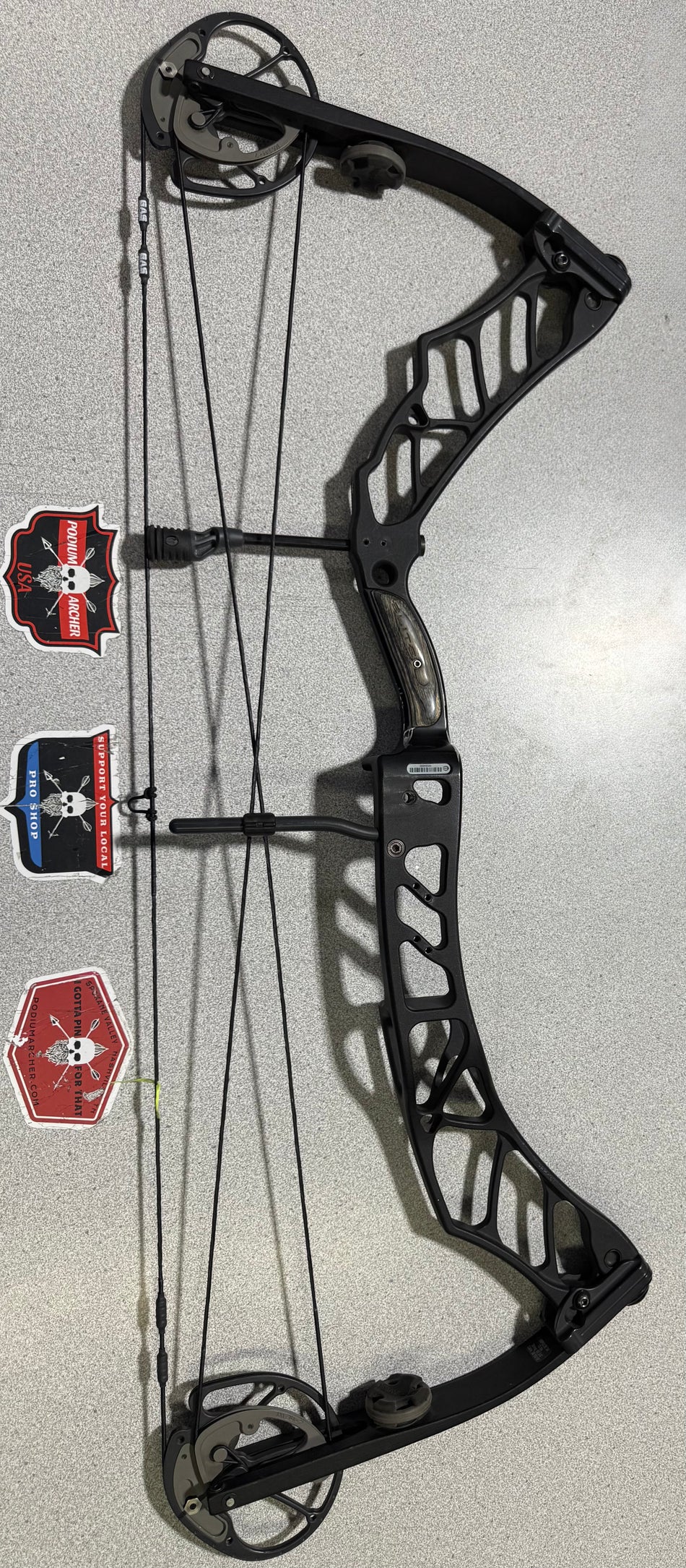 ELITE IMPULSE 34 - LH/BLACK/70 -4685- USED BOW