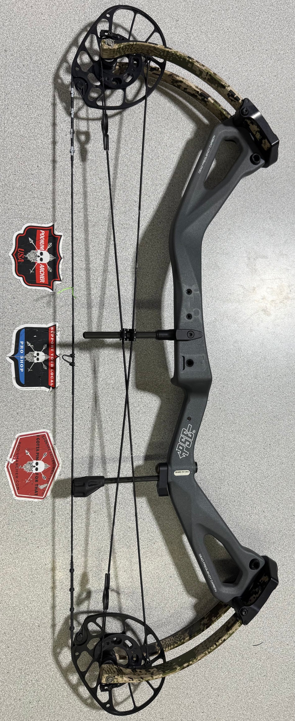 PSE LEVITATE - RH/GRAY/60 -9223- USED BOW