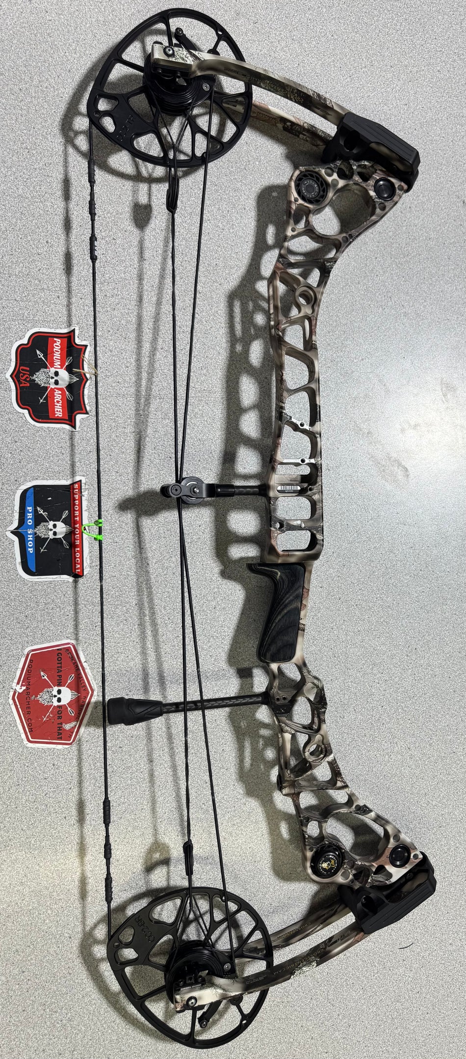 MATHEWS HALON 32-6 - RH/CAMO/60 -2080- USED BOW