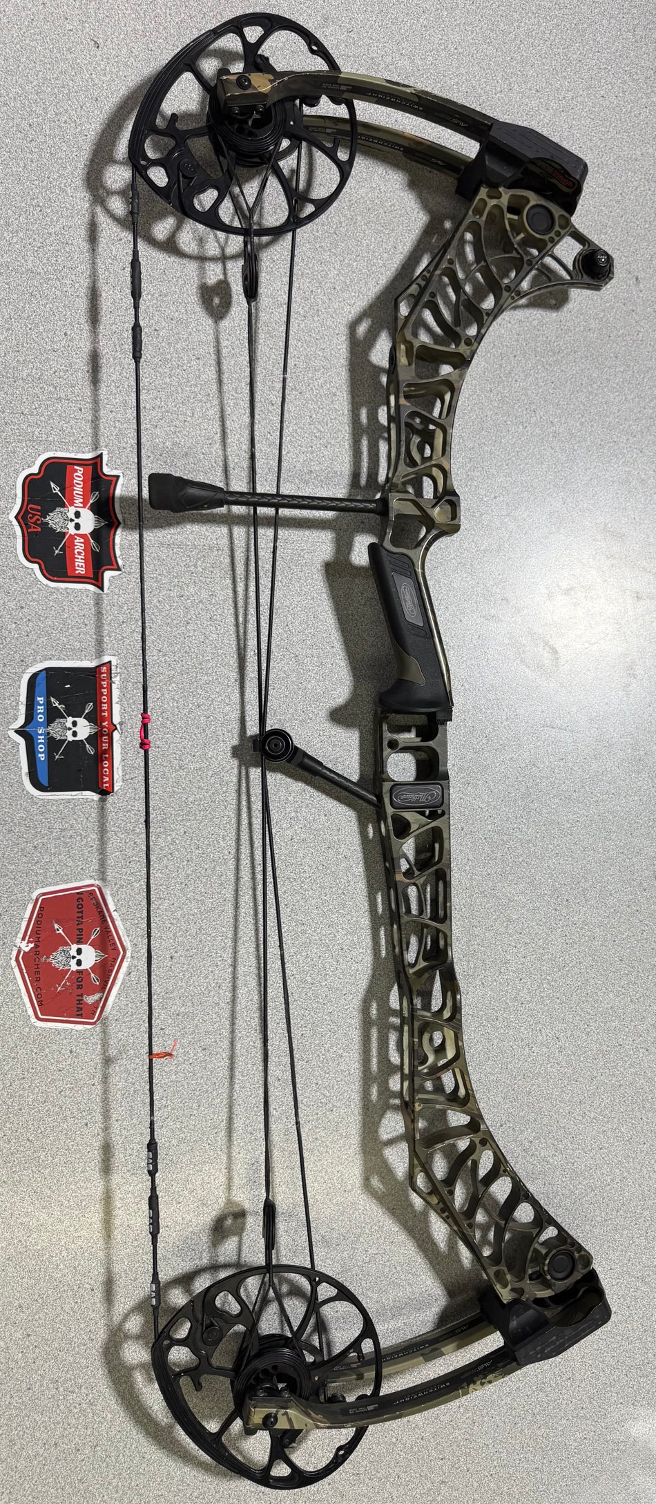 MATHEWS V3X 33 - RH/UA/75 -9581- USED BOW