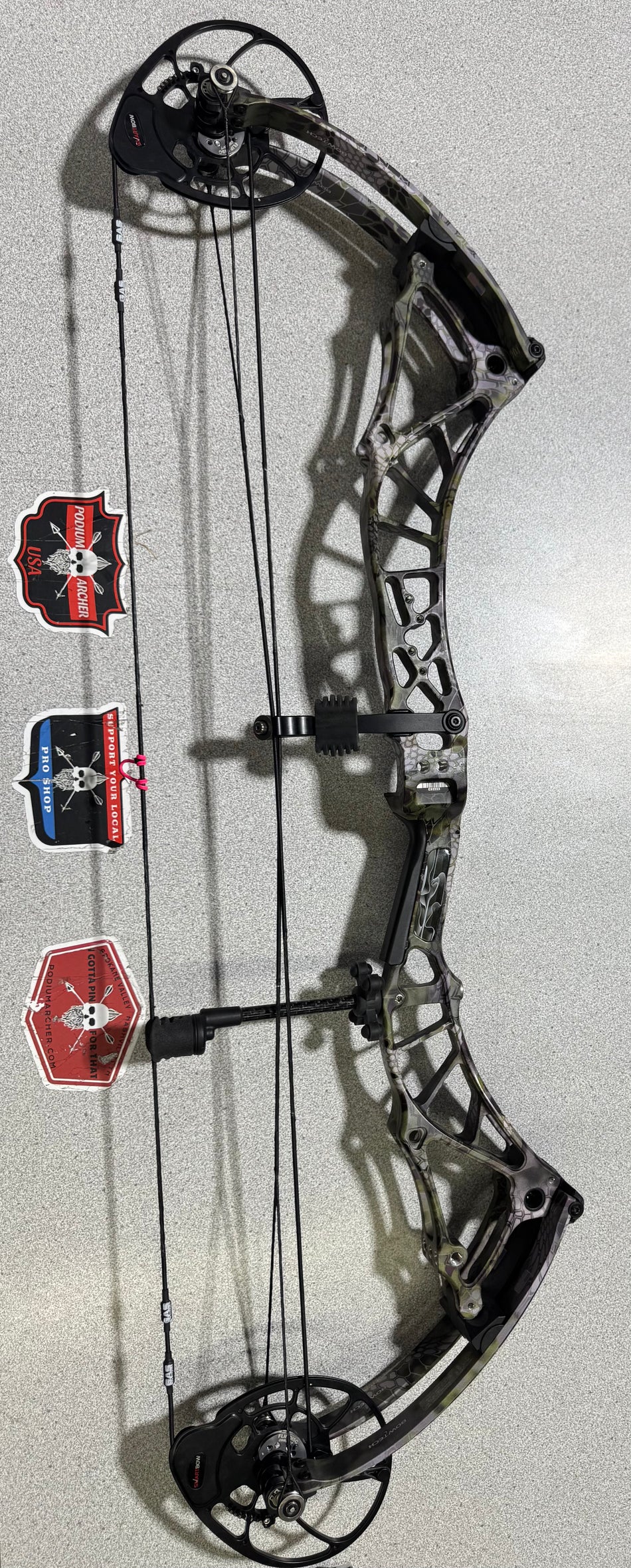 BOWTECH REALM X - RH/KRYPTEK/60 -2223- USED BOW