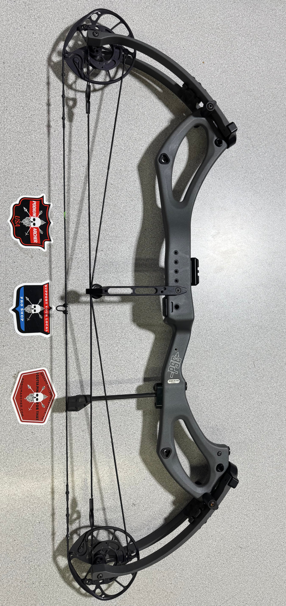 PSE MACH 35 - RH/GRAY/80 -4945- USED BOW