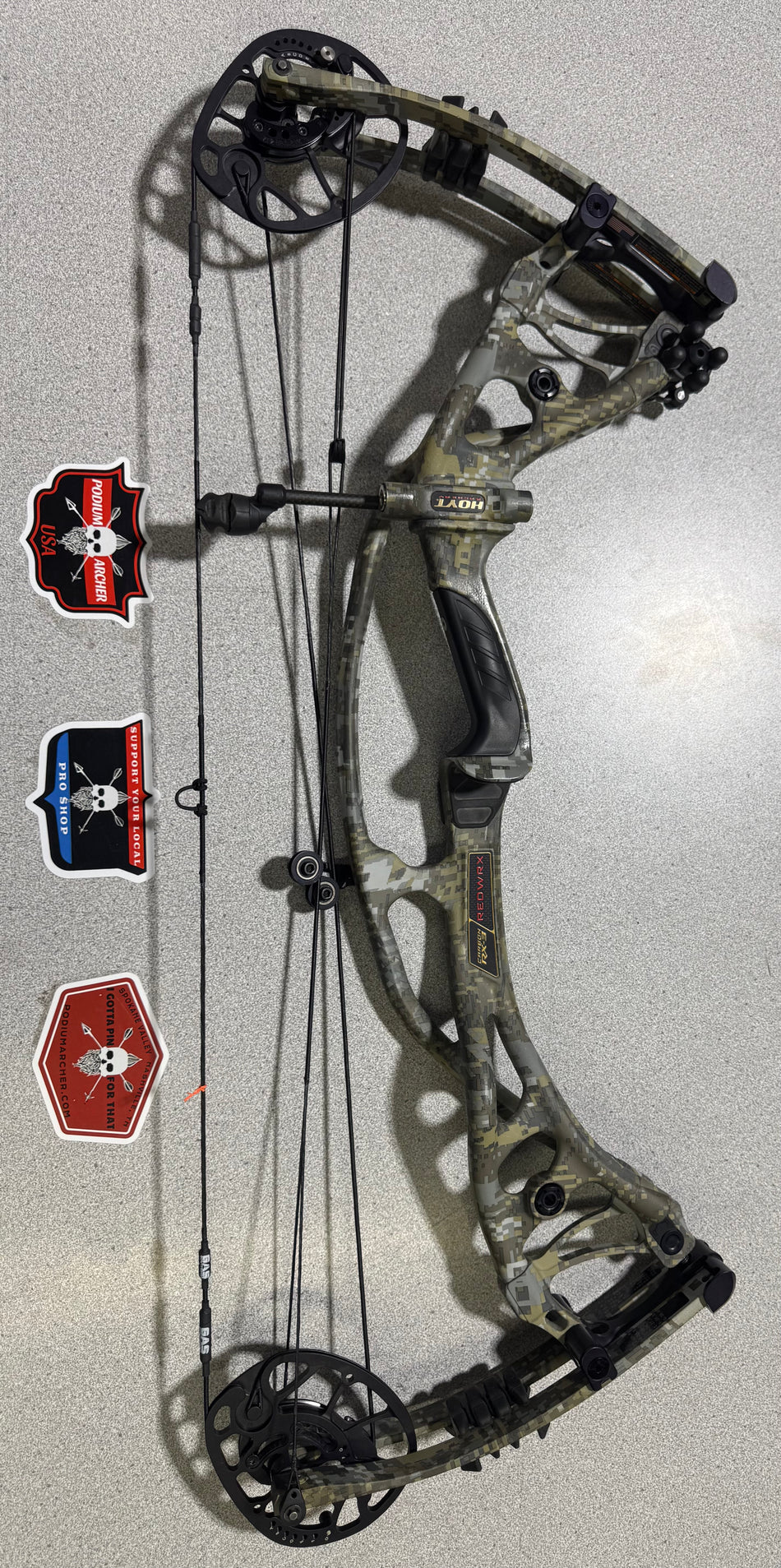 HOYT RX-3 - RH/ELII/80 -2923- USED BOW