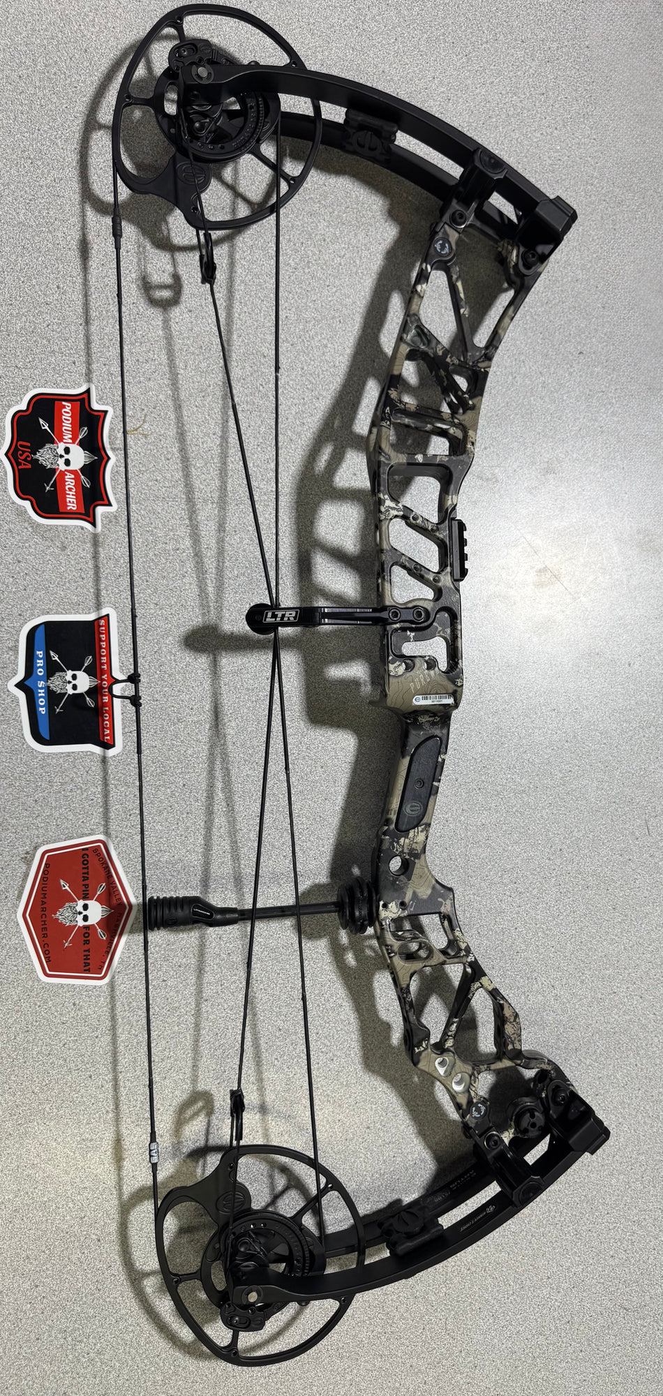 ELITE ARTUS - RH/CAMO/75 - 6501 - USED BOW