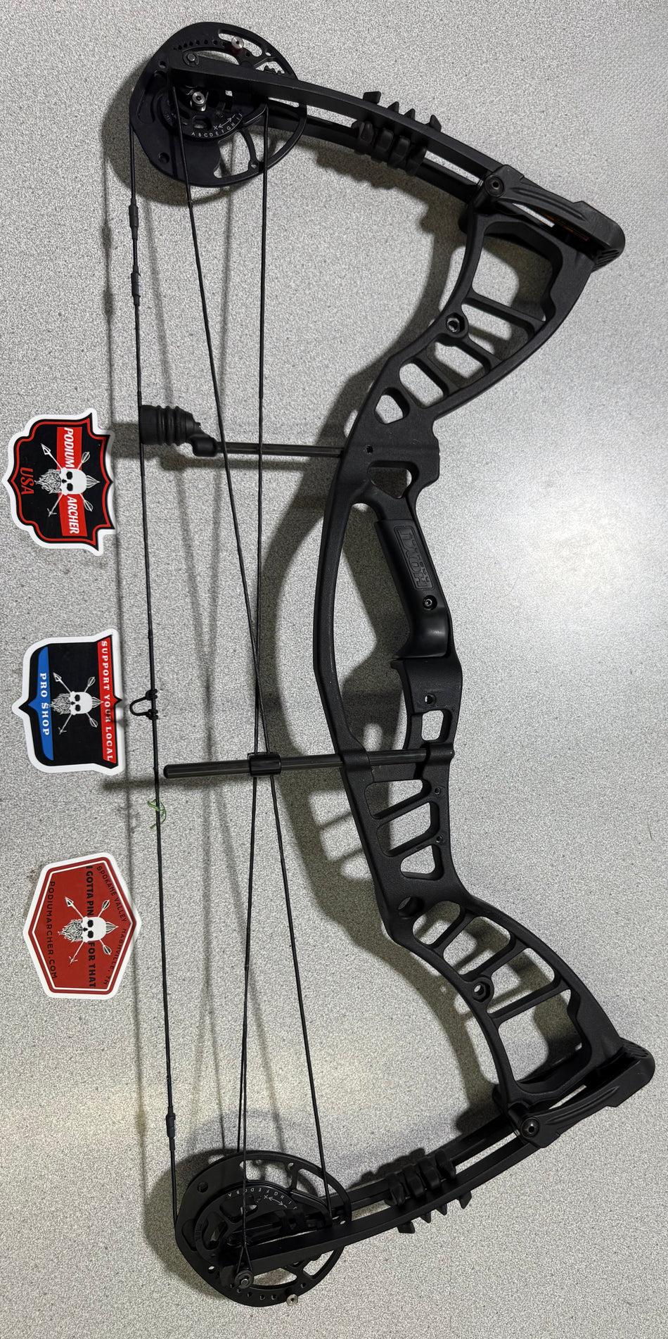 HOYT POWERMAX - LH/BLACK/70 -9737- USED BOW