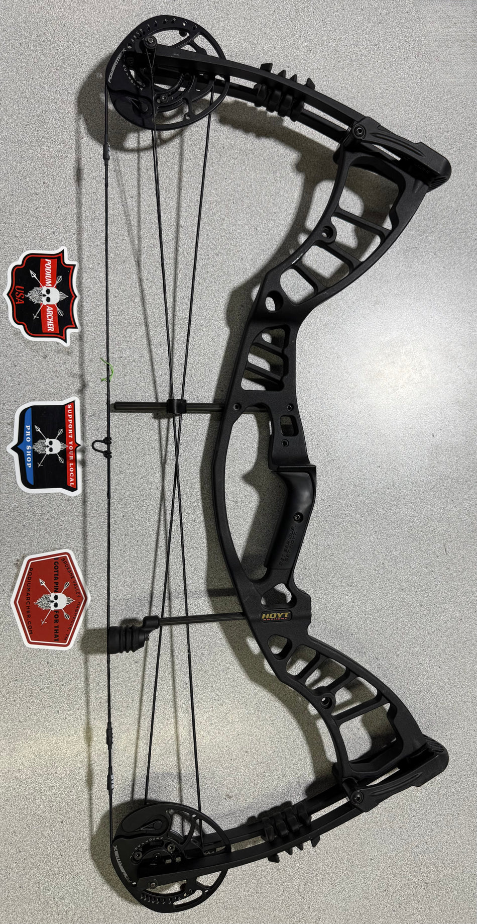 HOYT POWERMAX - LH/BLACK/70 -9737- USED BOW