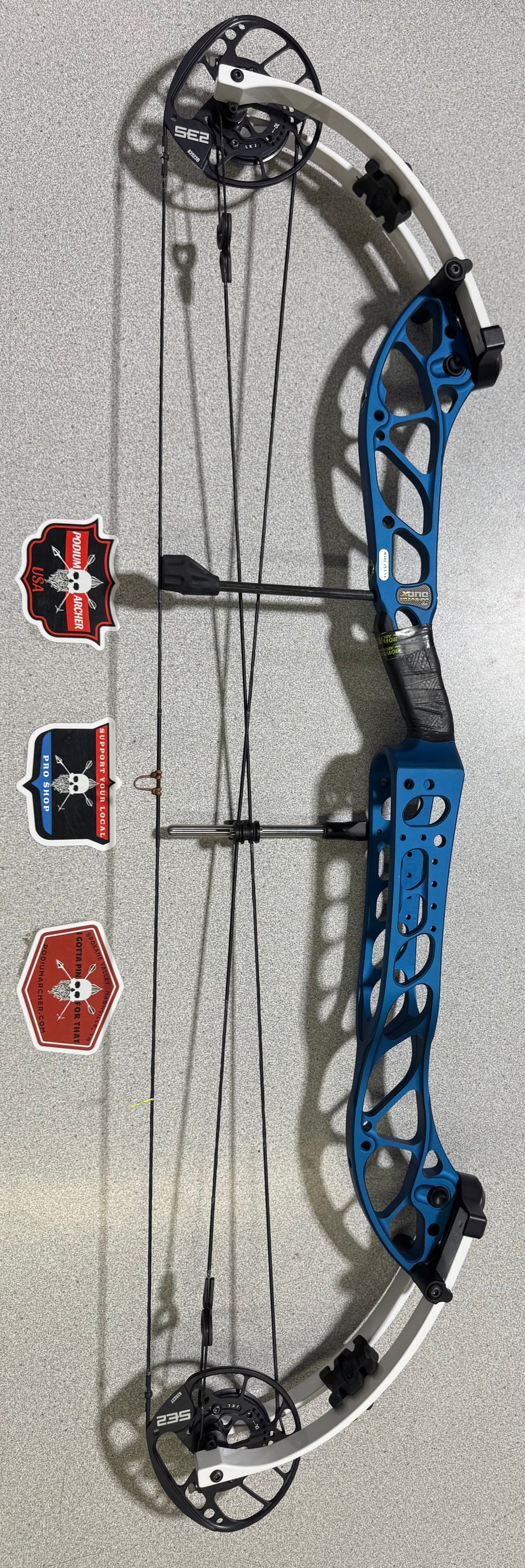PSE DOMINATOR DUO X- RH/BLUE/65 -9734- USED BOW
