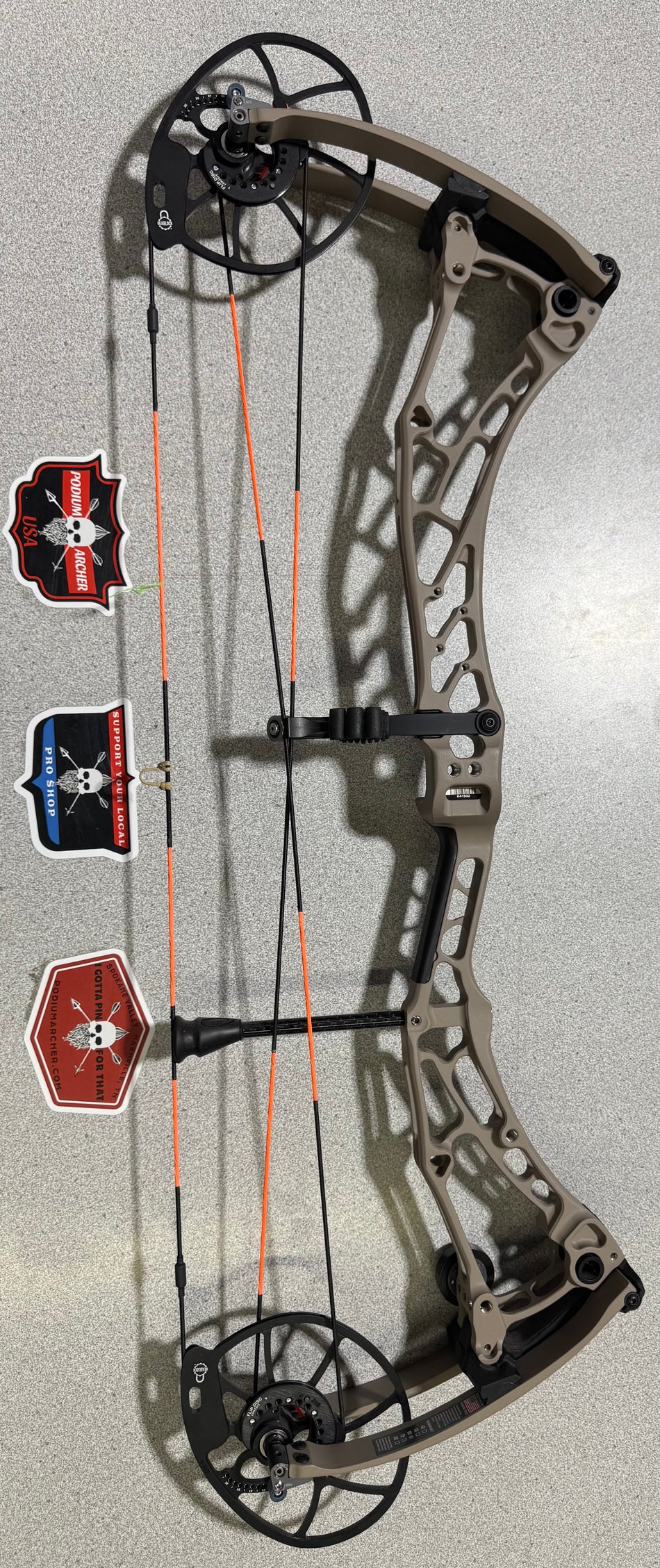 BOWTECH SOLUTION LS - RH/FDE/60 -1902- USED BOW