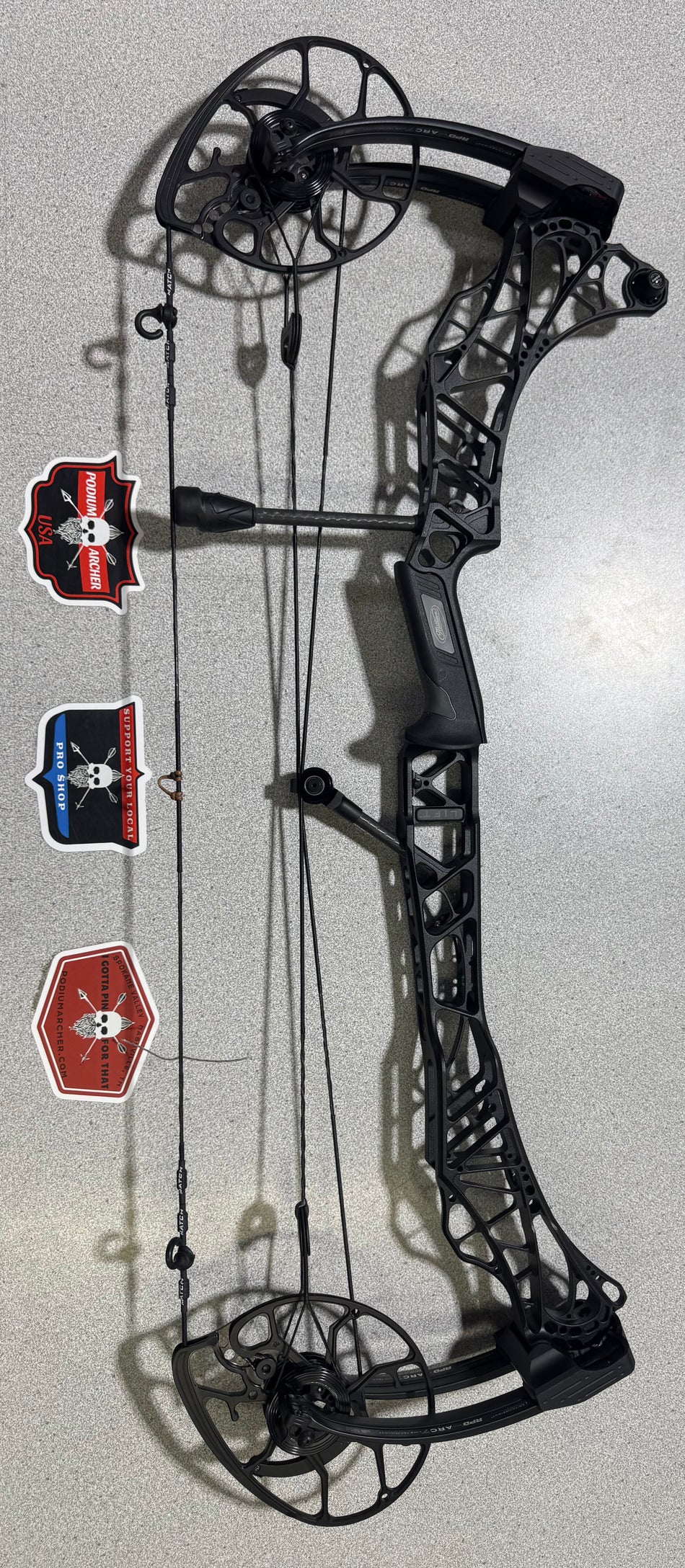 MATHEWS LIFT X 29.5 - RH/BLACK/80 -6462- USED BOW