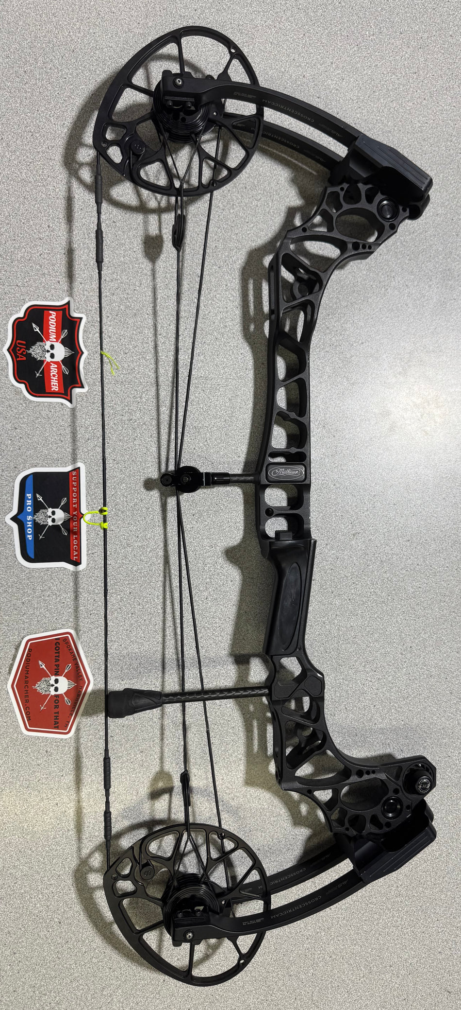 MATHEWS TRIAX - LH/BLACK/70# - 6893 - USED BOW