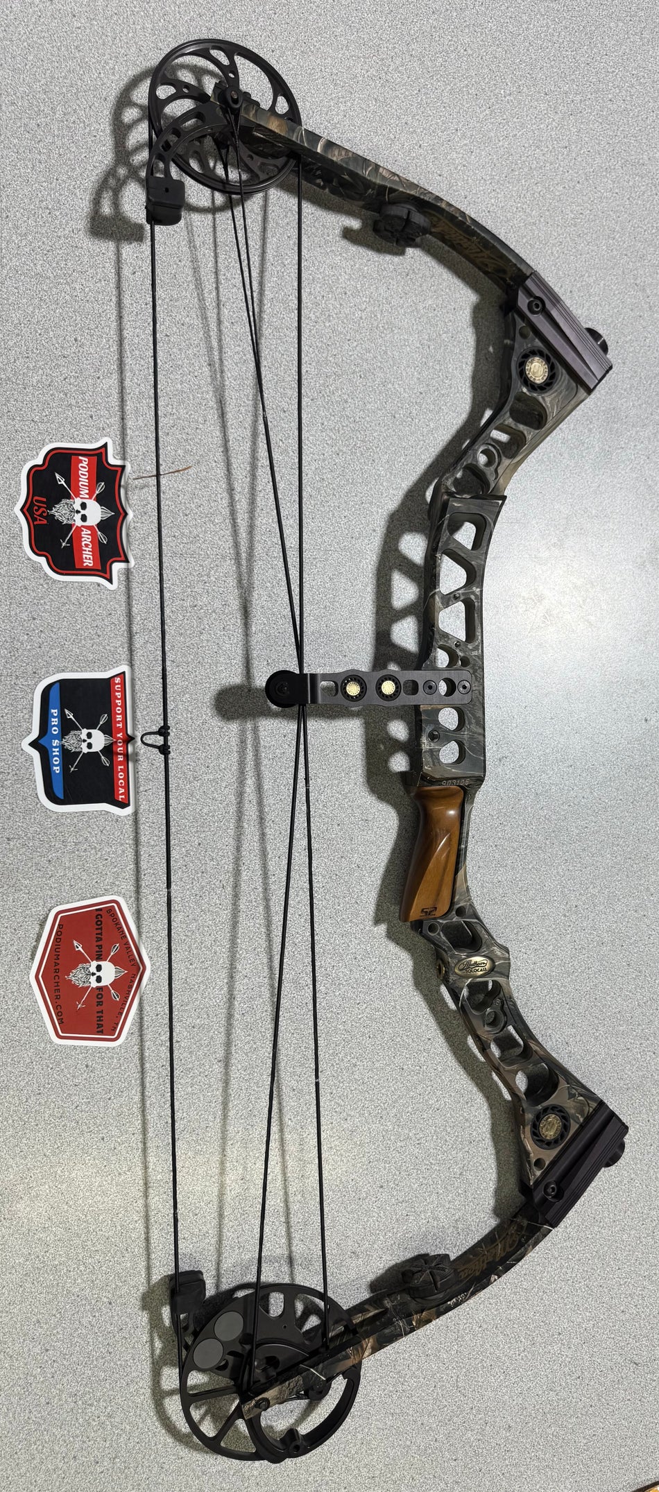 MATHEWS S2 - RH/REALTREE/70 -3105- USED BOW