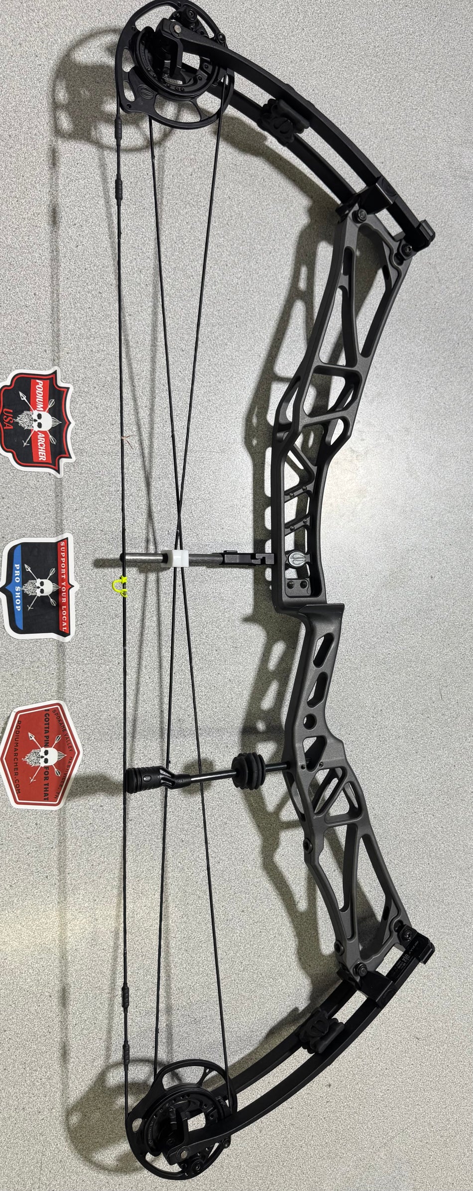 ELITE REZULT - LH/GREY/60 - 3363 - USED BOW
