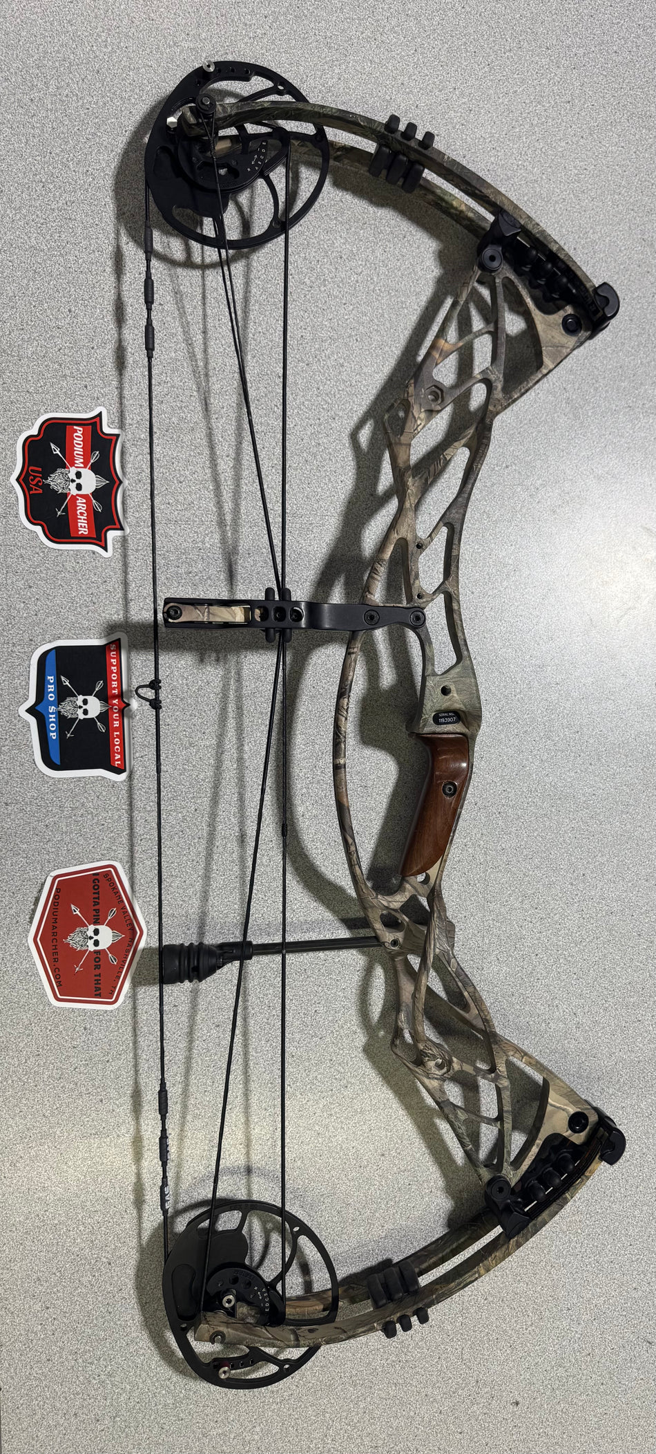 HOYT DEFIANT - RH/REALTREE/70 -3907- USED BOW