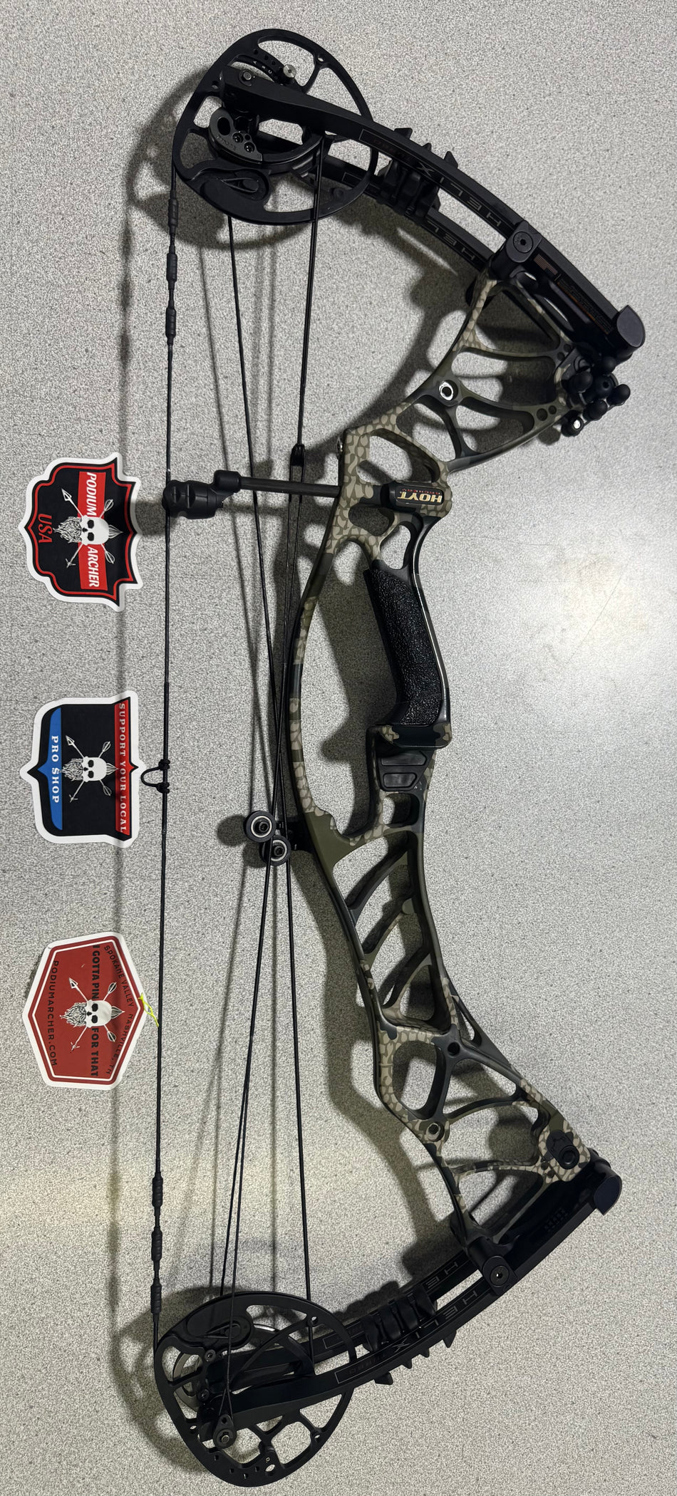 HOYT HELIX TURBO - RH/KUIU/70 -7192- USED BOW