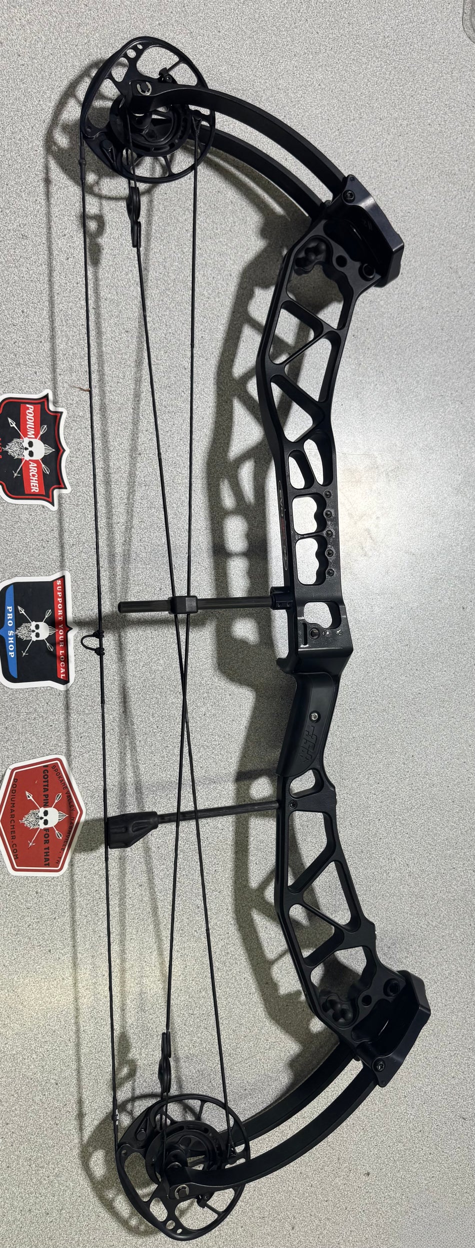 PSE EVO EVL 34 - RH//70/BLACK - 0424- USED BOW