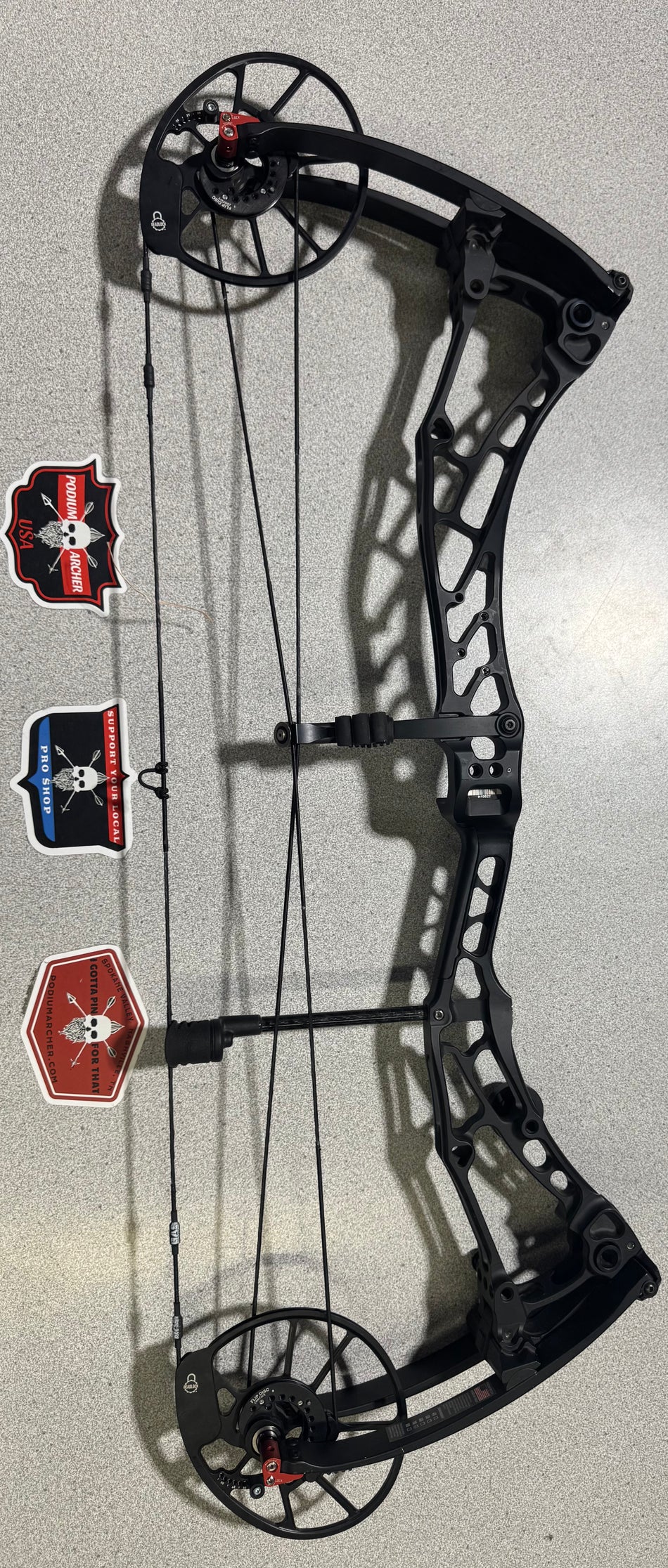 BOWTECH SOLUTION SS - RH/BLACK/70 -0022- USED BOW