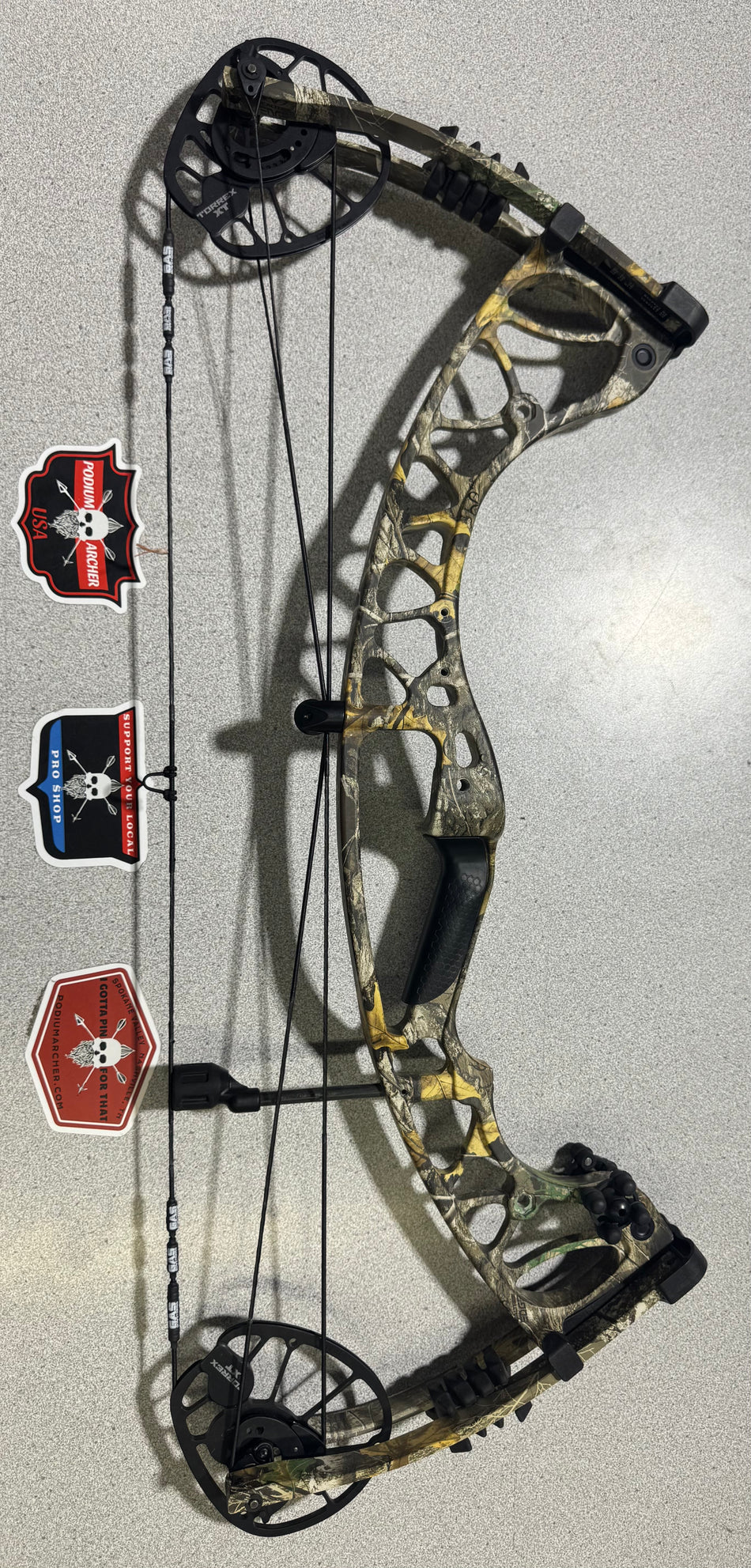 HOYT TORREX XT - RH/CAMO/65 -2832- USED BOW
